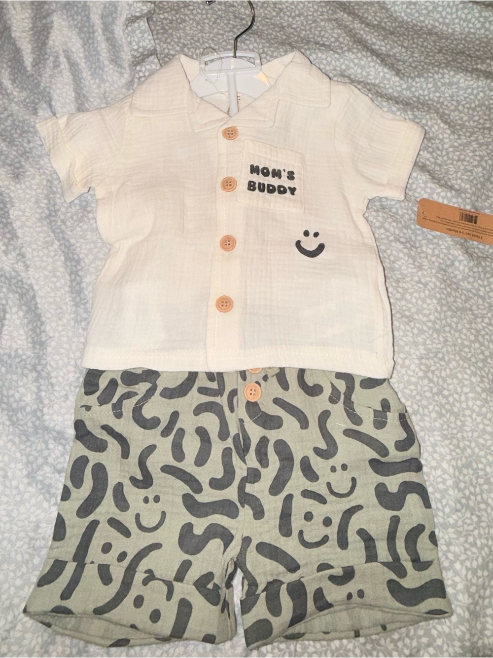 Kids Cream Smiley Button-Front Shirt & Gray Patterned Shorts Set
